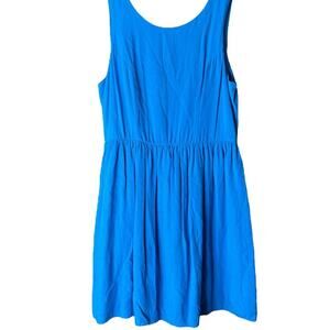 Blue Knee Length Summer Dress With Zipper Details Low Back Gathered Waist